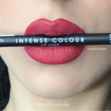 mua-intense-colour-lip-liner-heartbrear (2)